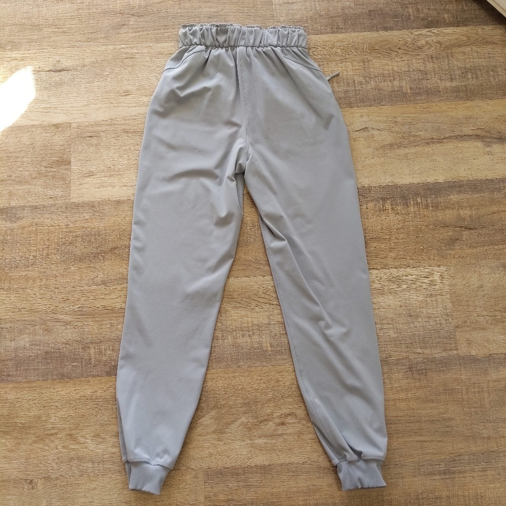 Lululemon Stretch High-Rise Jogger (2)